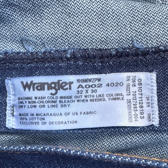 Wrangler Men's Dark Blue Boot Cut Jeans - Picture 2 of 2